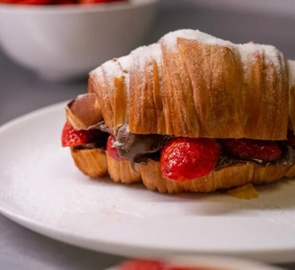 Croissant Nutella com Morango